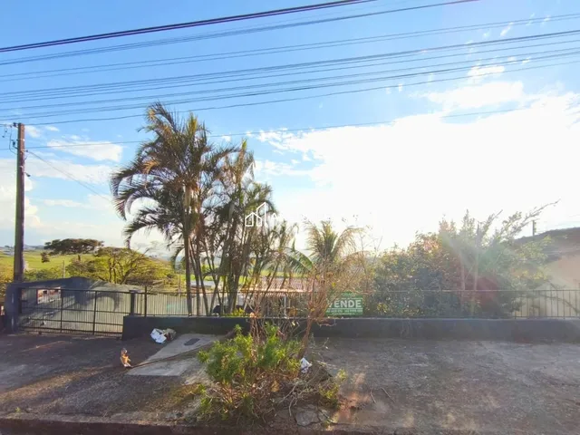 Casa com 420m² 2 quartos e 2 banheiros, à venda, no bairro Vila Santa Terezinha em Apucarana