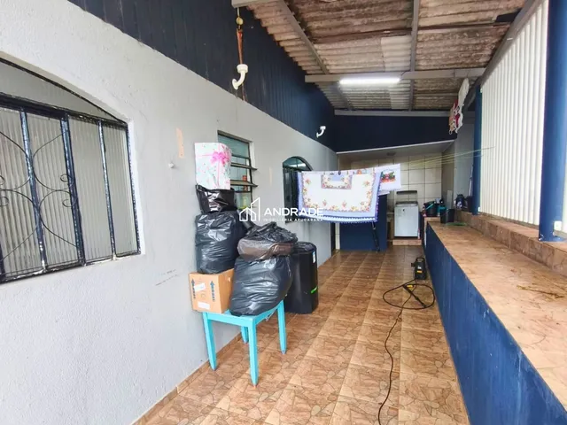 Casa com 420m² 2 quartos e 2 banheiros, à venda, no bairro Vila Santa Terezinha em Apucarana