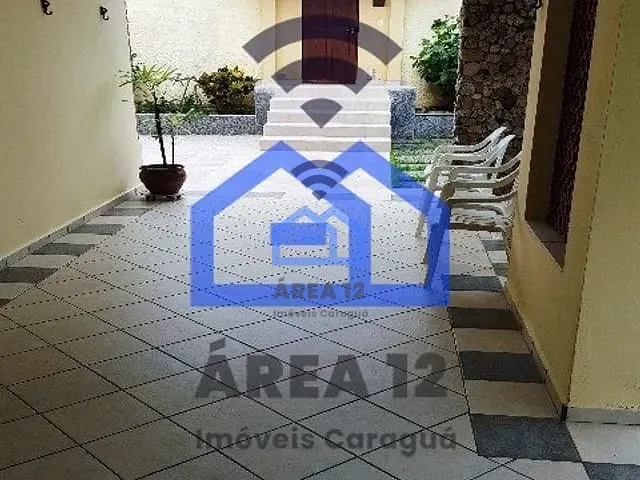 Casa com 1650m² 3 quartos e 3 banheiros, à venda, no bairro Massaguaçu em Caraguatatuba