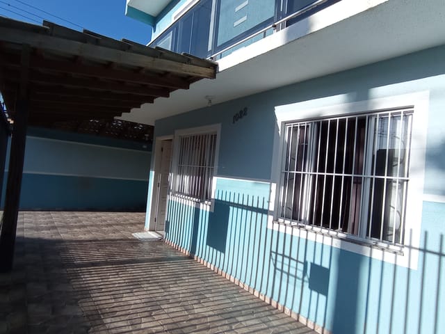 Casa com 100m² 3 quartos e 2 banheiros, à venda, no bairro Nova Rússia em Ponta Grossa