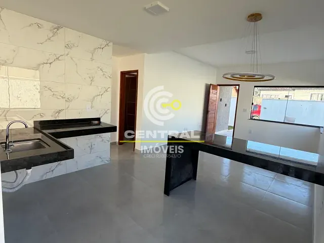 Casa 3 quartos e 3 banheiros, à venda, no bairro Caluge em Itaboraí