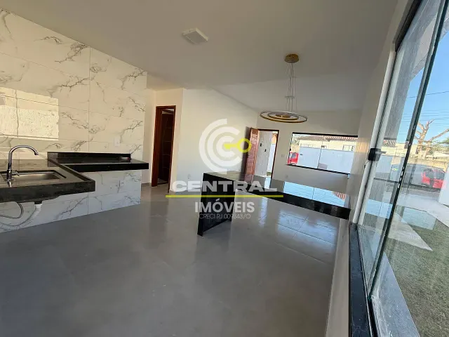 Casa 3 quartos e 3 banheiros, à venda, no bairro Caluge em Itaboraí