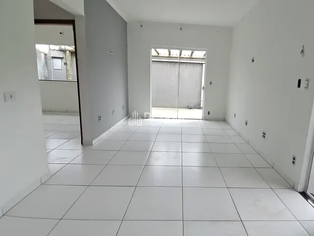 Casa com 250m² 2 quartos e 2 banheiros, à venda, no bairro Jardim Campos Elísios em Poços de Caldas