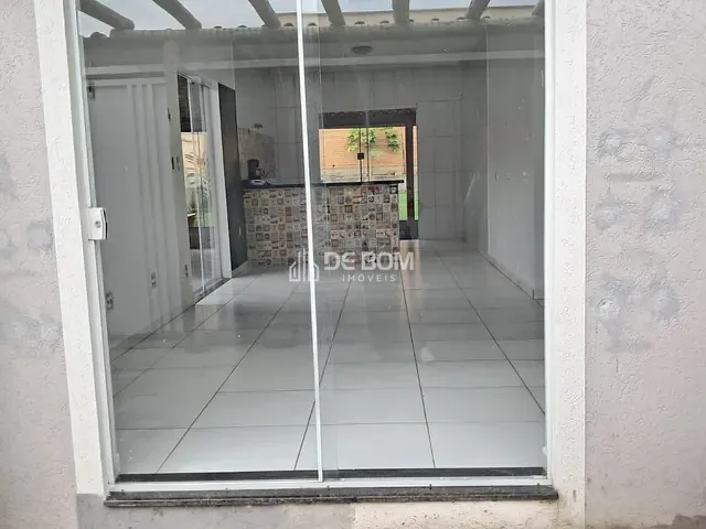 Casa com 250m² 2 quartos e 2 banheiros, à venda, no bairro Jardim Campos Elísios em Poços de Caldas