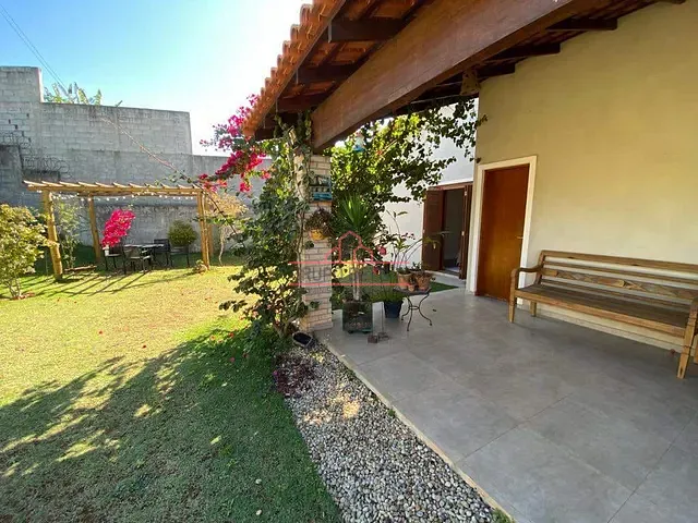 Casa com 1000m² 3 quartos e 2 banheiros, à venda, no bairro Votuparim em Santana de Parnaíba