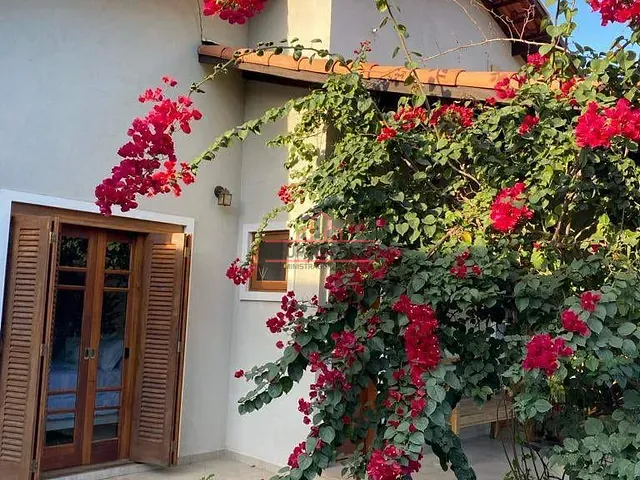 Casa com 1000m² 3 quartos e 2 banheiros, à venda, no bairro Votuparim em Santana de Parnaíba