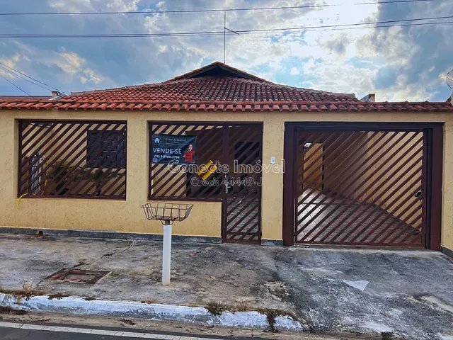 Casa com 250m² 3 quartos e 3 banheiros, à venda, no bairro Parque Residencial Groot em Holambra