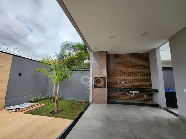 Casa com 360m² 3 quartos e 4 banheiros, à venda, no bairro Residencial Portal do Sol em Holambra