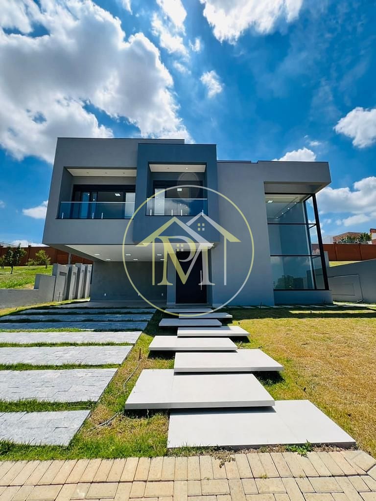 Casa à venda com 4 quartos, 540m² - Foto 1