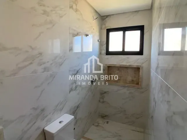 Casa 3 quartos e 4 banheiros, para alugar, no bairro Residencial Parqville Jacarandá em Aparecida de Goiânia