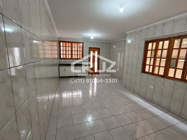Casa com 270m² 4 quartos e 1 banheiro, à venda ou para alugar, no bairro Laranjeiras em Caieiras