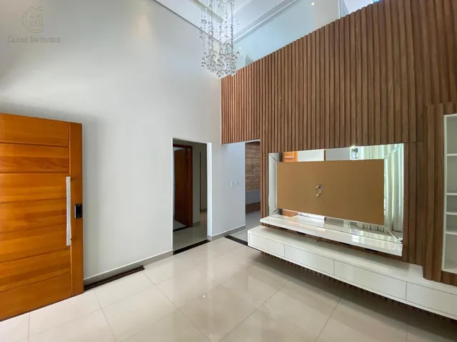 Casa com 200m² 4 quartos e 2 banheiros, para alugar, no bairro Parque Residencial Cambé em Cambé