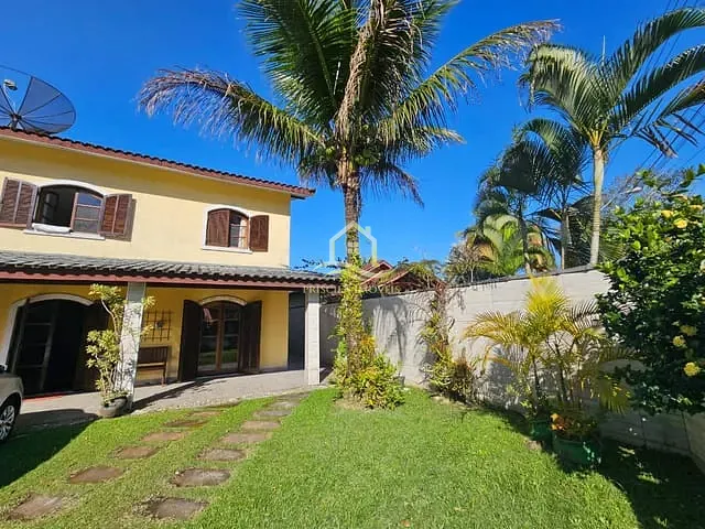 Sobrado com 419m² 4 quartos e 4 banheiros, à venda, no bairro Boracéia em São Sebastião