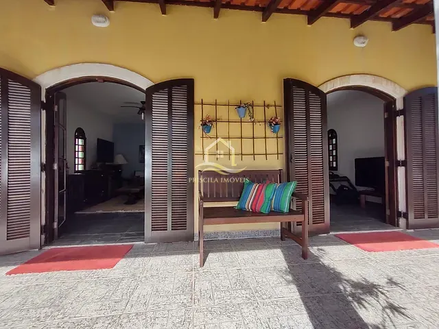 Sobrado com 419m² 4 quartos e 4 banheiros, à venda, no bairro Boracéia em São Sebastião