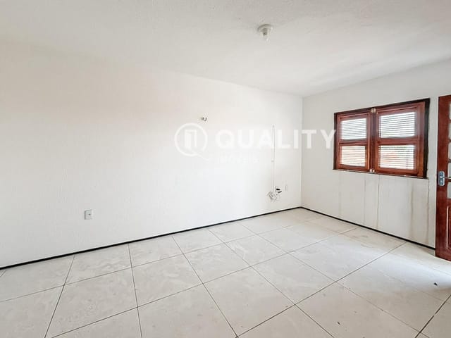 Casa 3 quartos e 3 banheiros, à venda, no bairro Granja Lisboa em Caucaia
