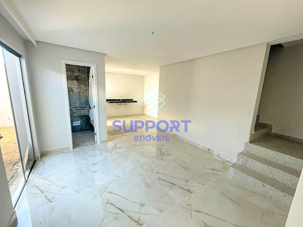 Casa à venda com 3 quartos, 124m² - Foto 3