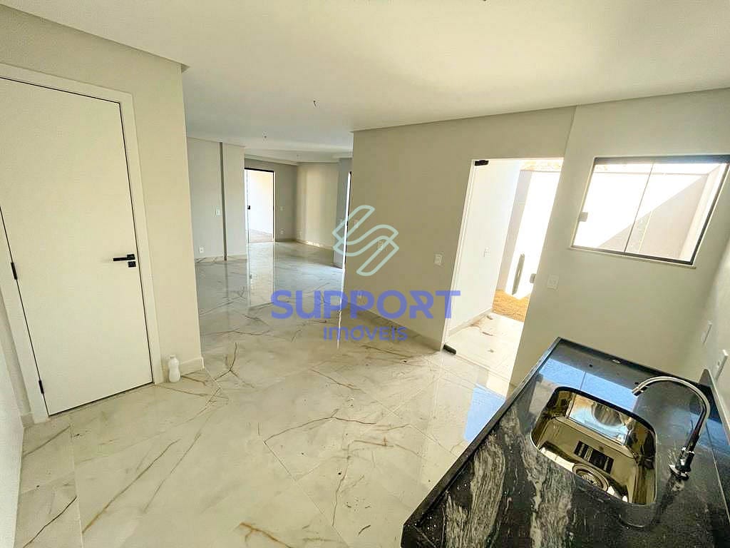Casa à venda com 3 quartos, 124m² - Foto 6