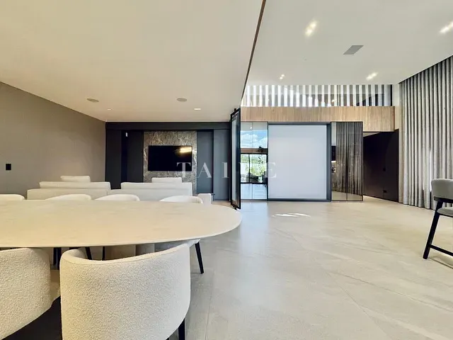 Casa com 506m² 3 quartos e 4 banheiros, à venda, no bairro Recanto do Salto em Londrina