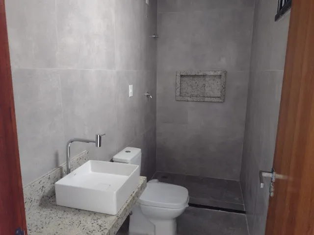 Casa com 200m² 3 quartos e 2 banheiros, para alugar, no bairro centro em Barra dos Coqueiros