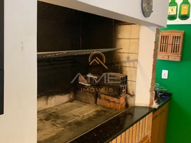 Casa com 320m² 3 quartos e 4 banheiros, à venda, no bairro Areal em Pelotas