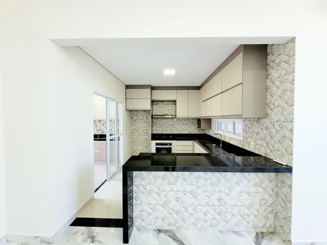 Casa com 200m² 3 quartos e 3 banheiros, à venda, no bairro Jardim Bréscia em Indaiatuba