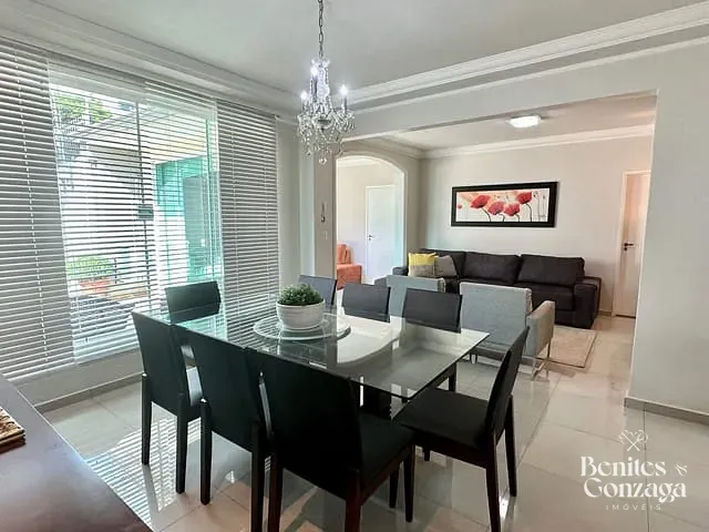 Casa com 529m² 3 quartos e 4 banheiros, à venda, no bairro Jardim Novo Horizonte em Maringá