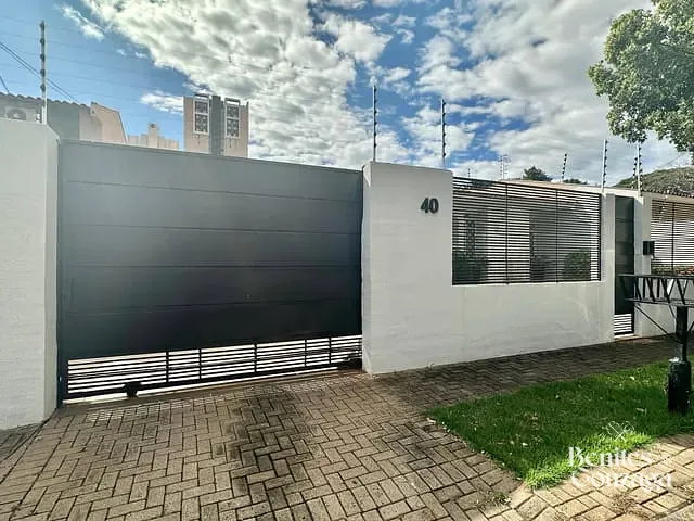 Casa com 529m² 3 quartos e 4 banheiros, à venda, no bairro Jardim Novo Horizonte em Maringá