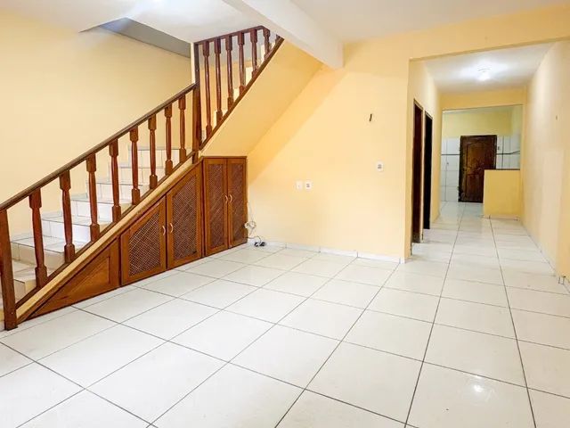 Casa 3 quartos e 2 banheiros, para alugar, no bairro Mangueirão em Belém