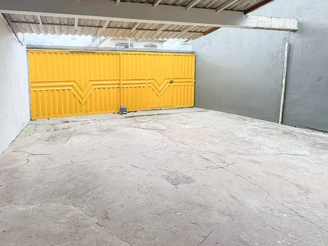 Casa 3 quartos e 2 banheiros, para alugar, no bairro Mangueirão em Belém