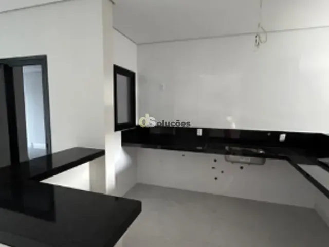 Casa 4 quartos e 6 banheiros, à venda, no bairro Vila Irmãos Arnoni em São Paulo