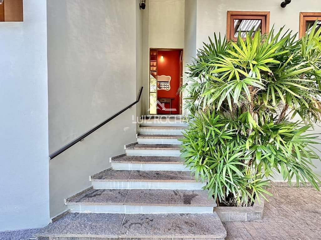 Casa, 4 quartos, 359 m² - Foto 12