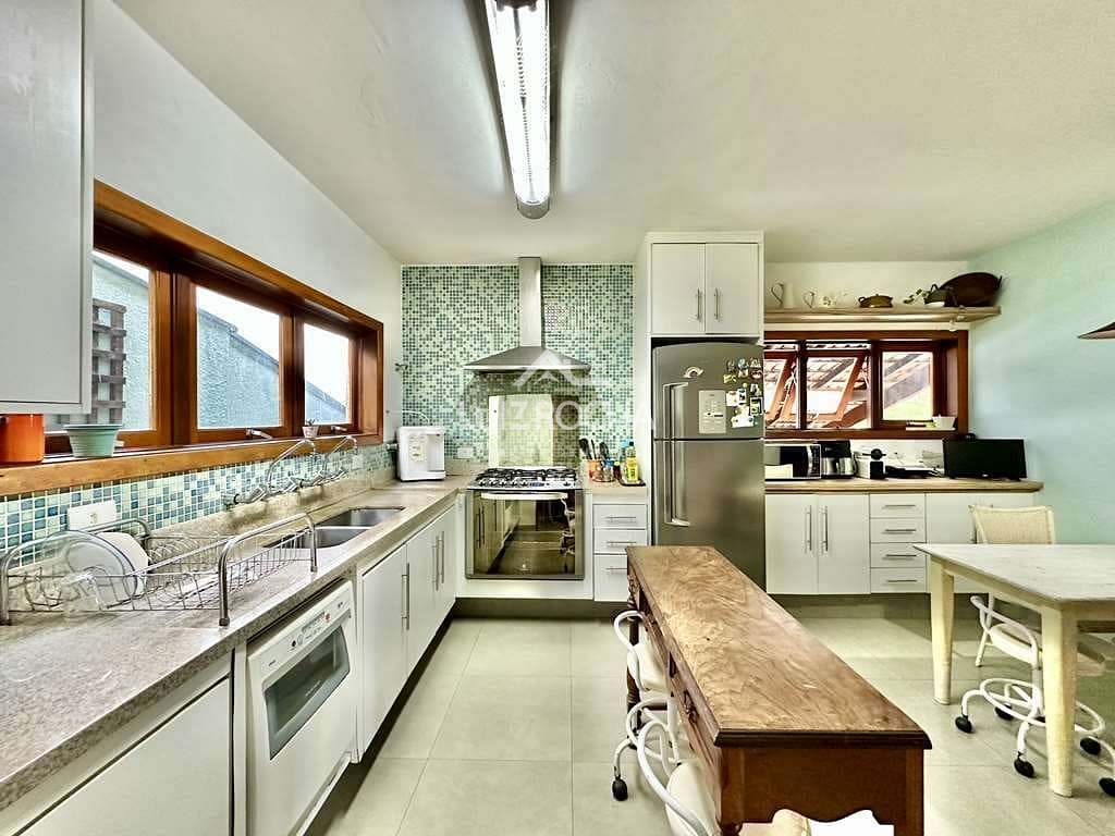 Casa, 4 quartos, 359 m² - Foto 25