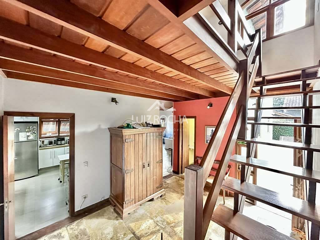 Casa, 4 quartos, 359 m² - Foto 32