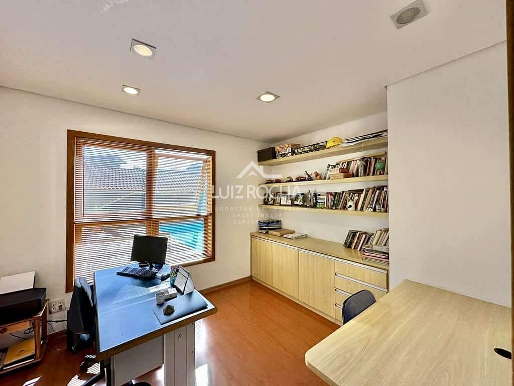 Casa, 4 quartos, 359 m² - Foto 34
