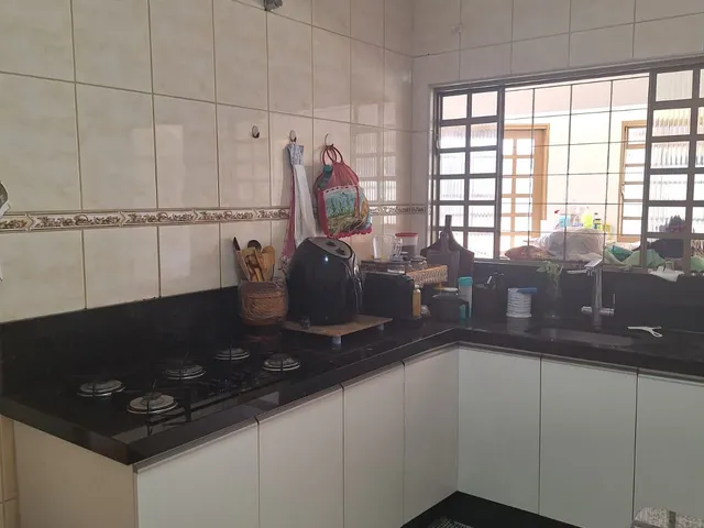 Casa com 338m² 3 quartos e 5 banheiros, à venda, no bairro Jardim Império do Sol em Londrina