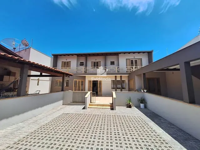 Casa com 338m² 3 quartos e 5 banheiros, à venda, no bairro Jardim Império do Sol em Londrina