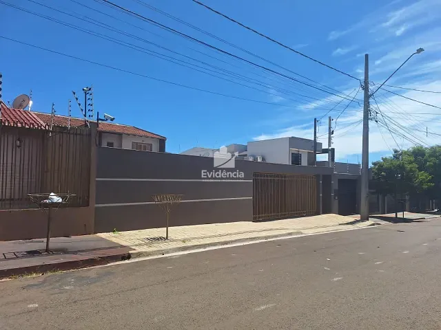 Casa com 338m² 3 quartos e 5 banheiros, à venda, no bairro Jardim Império do Sol em Londrina