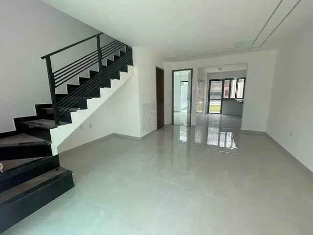 Casa com 180m² 3 quartos e 4 banheiros, à venda, no bairro Jardim Atlântico Leste (Itaipuaçu) em Maricá