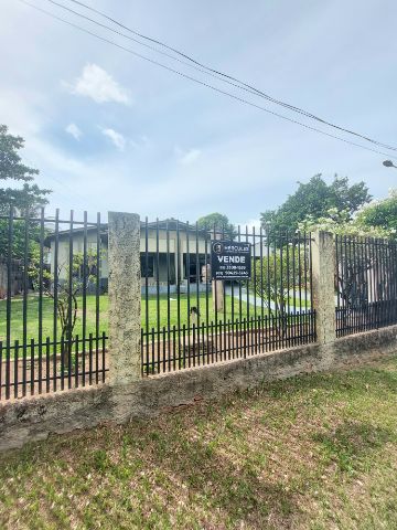 Casa 4 quartos e 1 banheiro, à venda, no bairro Bela Vista em Nova Mutum