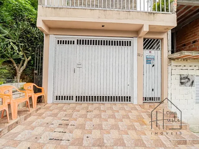 Casa com 300m² 3 quartos e 3 banheiros, à venda, no bairro Chácara Vista Alegre em Cotia