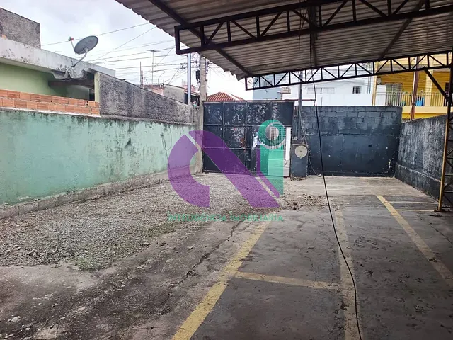 Casa com 224m² 2 quartos e 2 banheiros, à venda, no bairro km 18 em Osasco