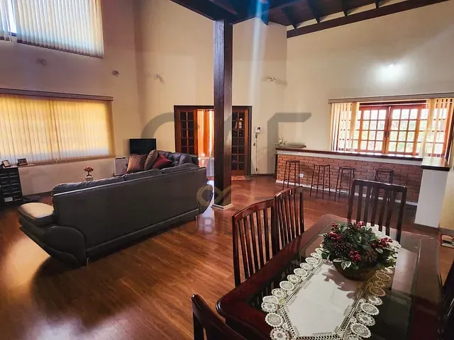 Casa com 673m² 3 quartos e 4 banheiros, à venda, no bairro Jardim São João em Jaguariúna