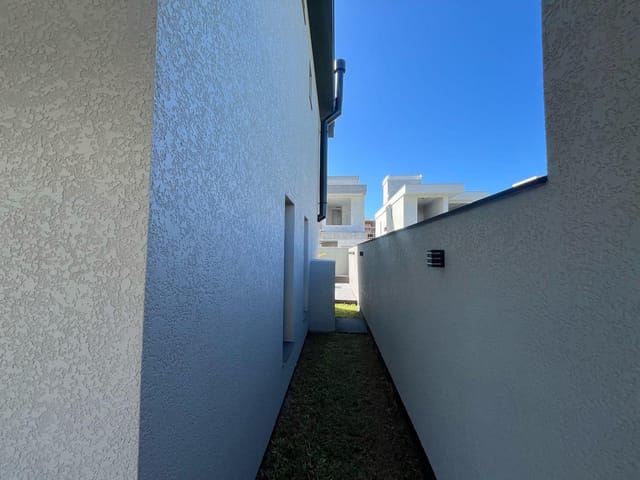 Casa com 253m² 3 quartos e 3 banheiros, à venda, no bairro Ingleses do Rio Vermelho em Florianópolis