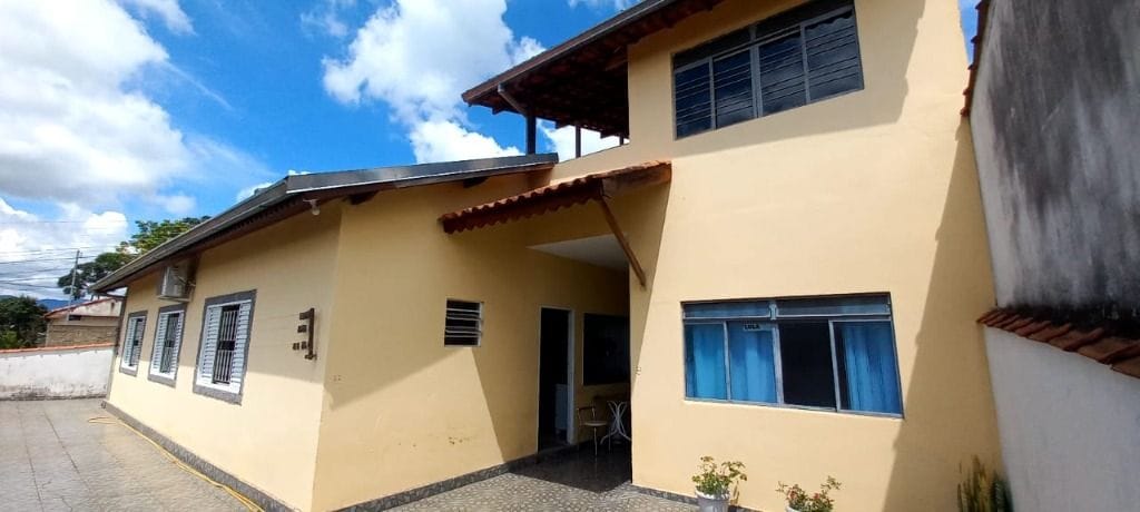 Casa no Santa Efigenia, Piranguinho