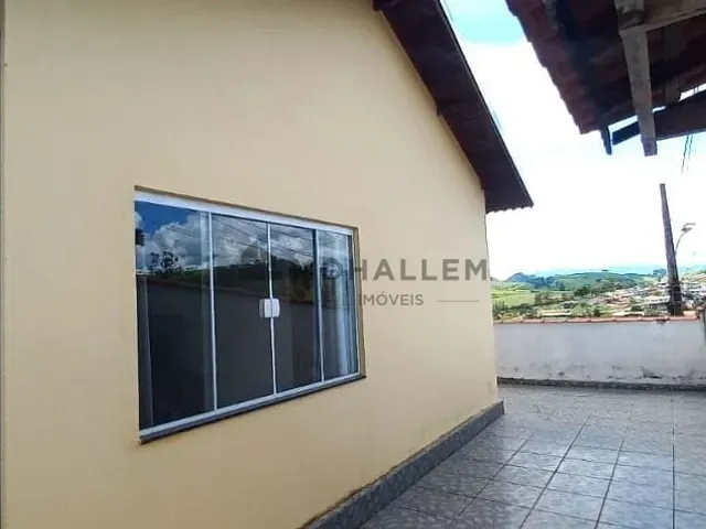 Casa com 200m² 3 quartos e 1 banheiro, à venda, no bairro Santa Efigênia em Piranguinho