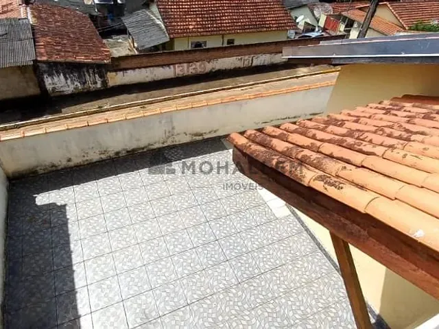 Casa com 200m² 3 quartos e 1 banheiro, à venda, no bairro Santa Efigênia em Piranguinho