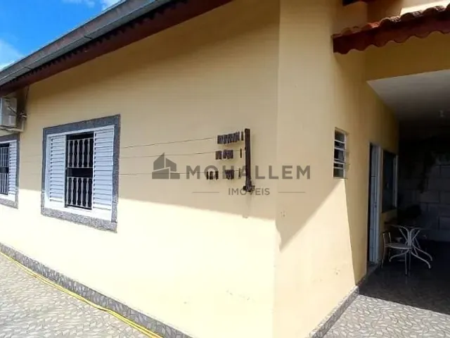 Casa com 200m² 3 quartos e 1 banheiro, à venda, no bairro Santa Efigênia em Piranguinho