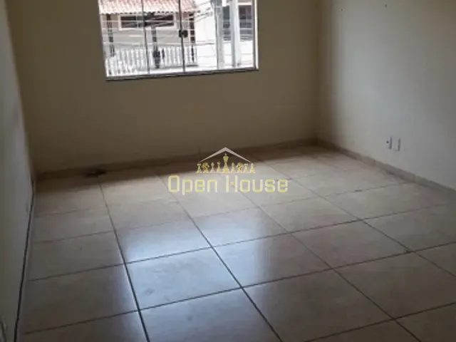 Casa 2 quartos e 3 banheiros, à venda, no bairro Retiro em Volta Redonda