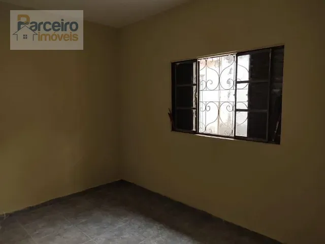 Casa com 144m² 2 quartos e 1 banheiro, à venda, no bairro Jardim das Rosas (Zona Leste) em São Paulo