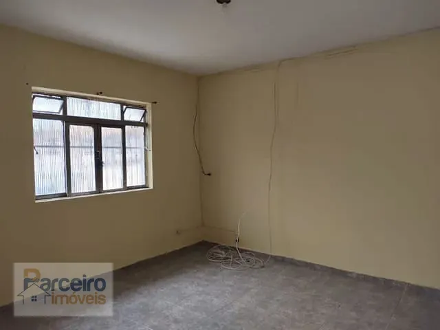 Casa com 144m² 2 quartos e 1 banheiro, à venda, no bairro Jardim das Rosas (Zona Leste) em São Paulo